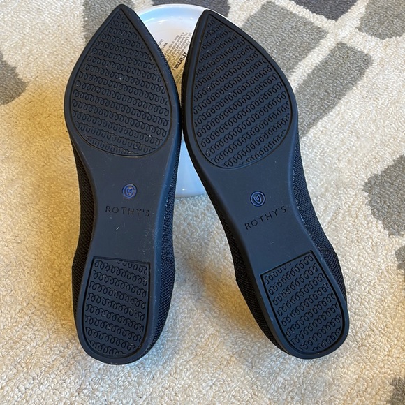 Rothy’s The Point - Solid Black - Picture 7 of 8